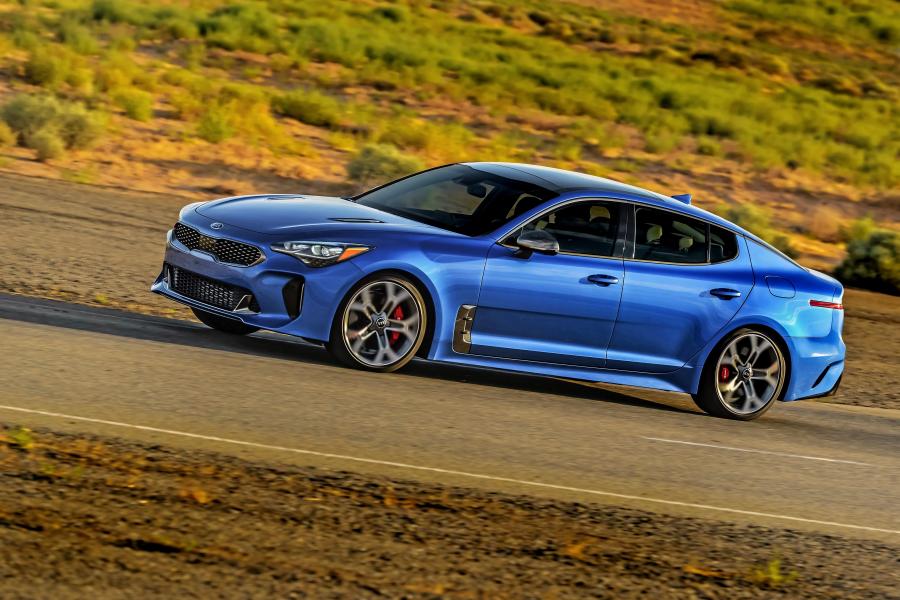  Kia Stinger GT AWD (CK) 2017 года  (NA) (фото 2 из 42)